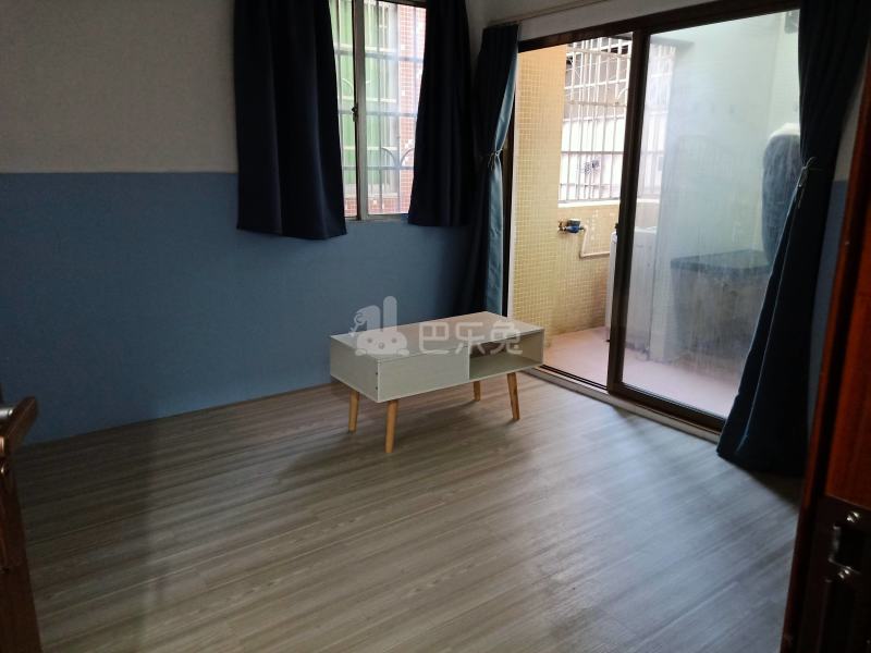 龙诚汇物业（龙洞村龙洞迎龙路龙门1巷4号）4147004客厅图4