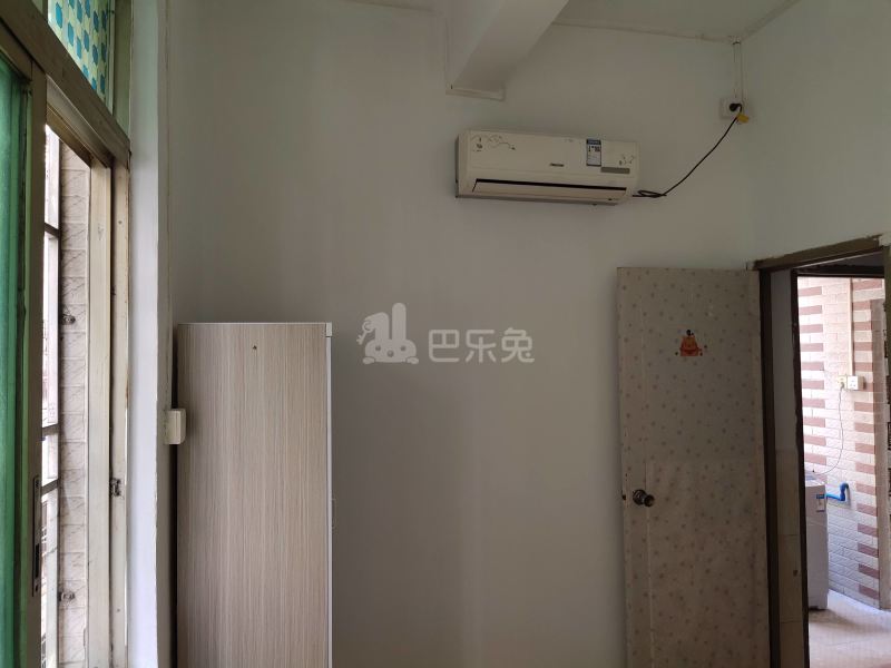 龙诚汇物业（龙洞村龙洞聚贤小区二巷9号）4147198卧室图2