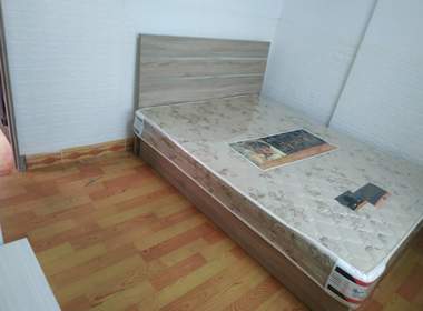 龙诚汇物业（龙洞村龙洞聚贤小区二巷9号） 