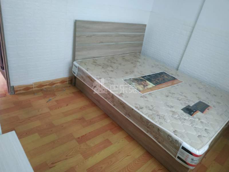 龙诚汇物业（龙洞村龙洞聚贤小区二巷9号）4147202卧室图1