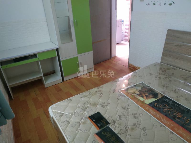 龙诚汇物业（龙洞村龙洞聚贤小区二巷9号）4147202卧室图2