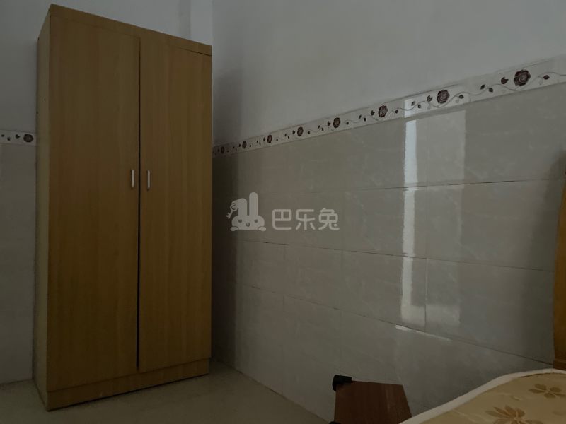 龙诚汇物业（龙洞村龙洞山庄大街6号）4147456卧室图3