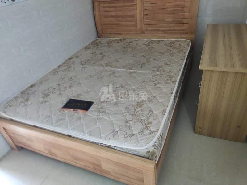 龙诚汇物业（龙洞村龙洞山庄大街6号）4147458卧室图3