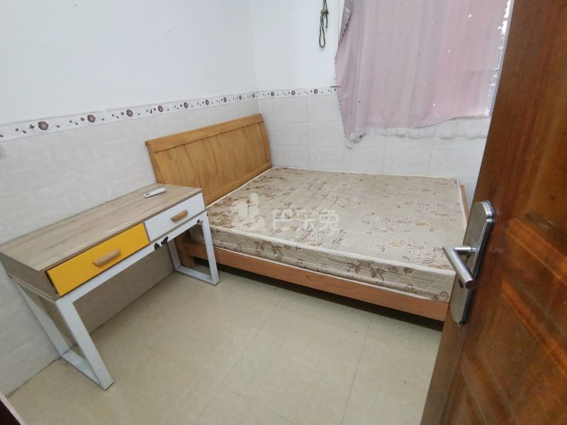 龙诚汇物业（龙洞村龙洞山庄大街6号）4147465卧室图3