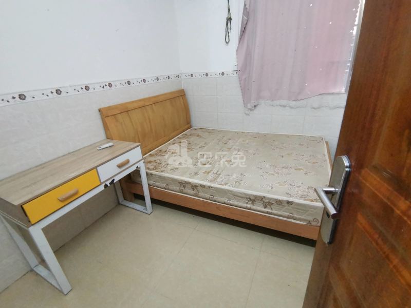 龙诚汇物业（龙洞村龙洞山庄大街6号）4147465卧室图2