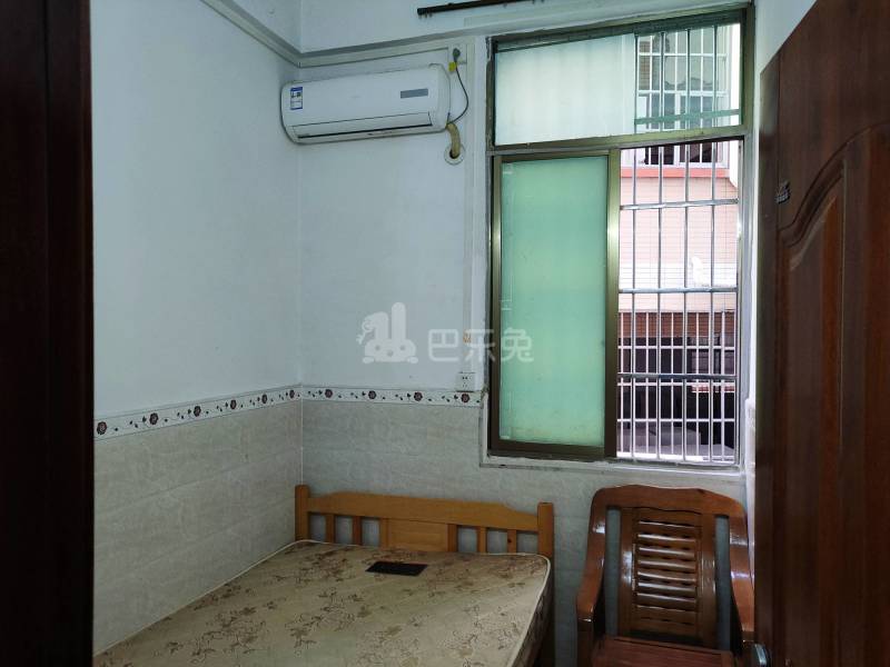 龙诚汇物业（龙洞村龙洞山庄大街6号）4147476卧室图2