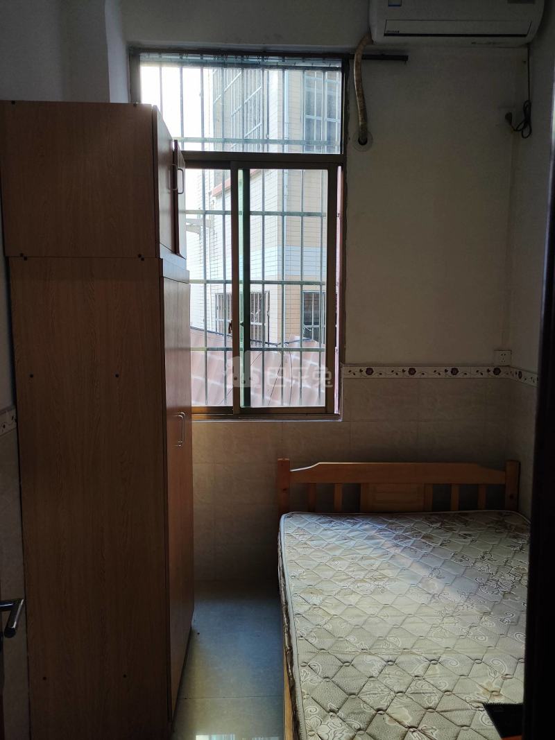 龙诚汇物业（龙洞村龙洞山庄大街6号）4147476卧室图4