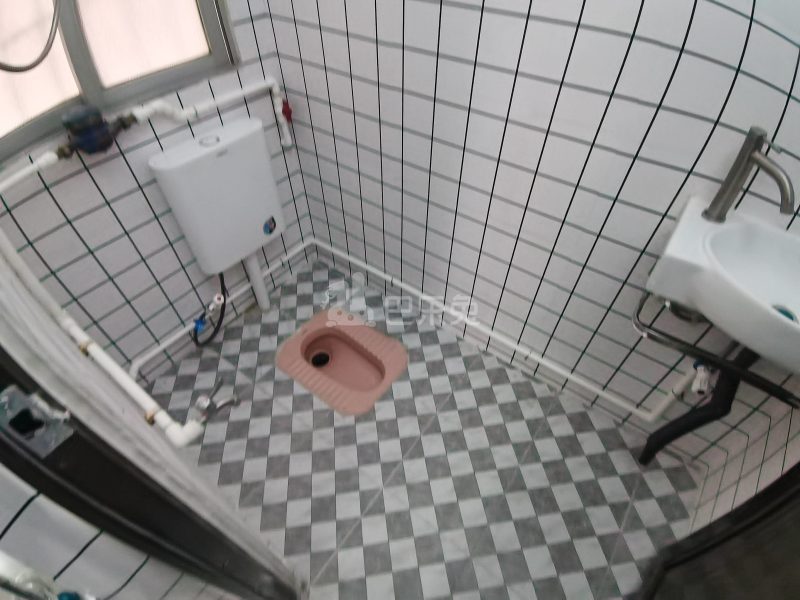 龙诚汇物业（龙洞村龙洞西街宝华里1号）4148073卫生间图4