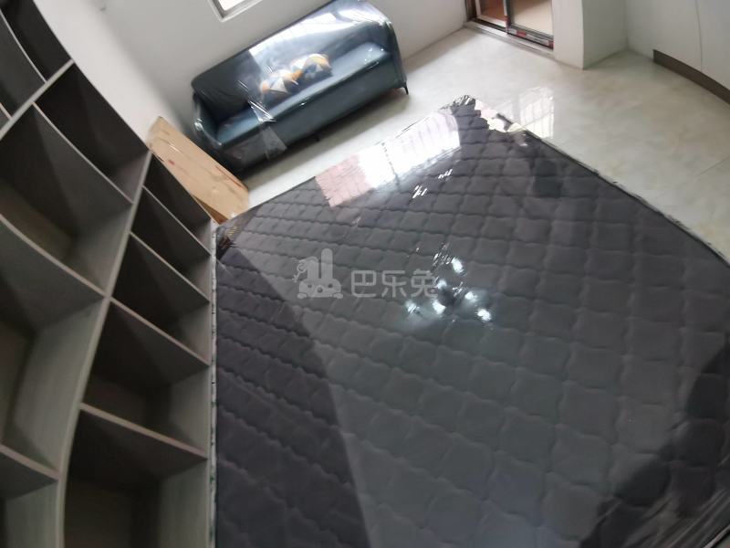 龙诚汇物业（龙洞村龙洞西街宝华里1号）4148073卧室图3