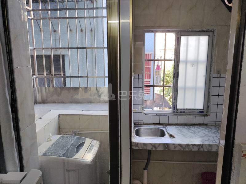 员村三横路东巷47号-员村4156029卧室窗户图6