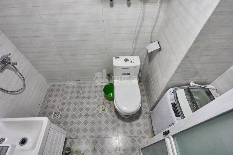 南枫公寓4181504卫生间图4