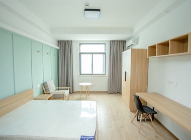 金地草莓悉呈国际社区2店 1室1厅1卫