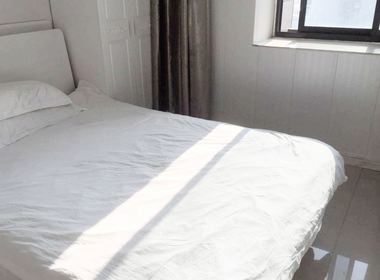 静逸公寓 1室0厅1卫