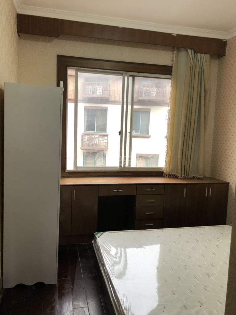 栗子公寓（大龙坞店）4225166卧室图2