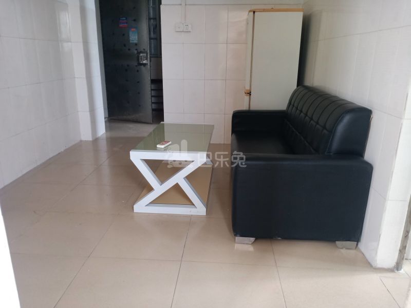 黄村东明里八巷3号4229020客厅图8