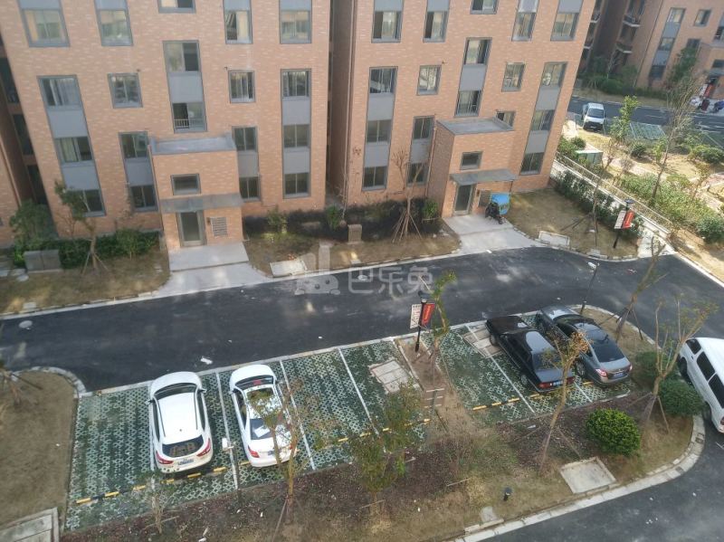 佘北家园茸绣苑4521363周边环境图13