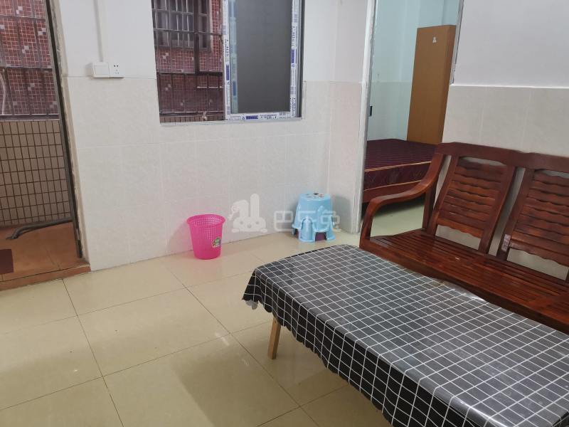 黄村西华里一巷8号4233743客厅图9