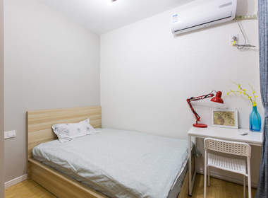 橘果公寓（秀里华庭店） 3室1厅1卫