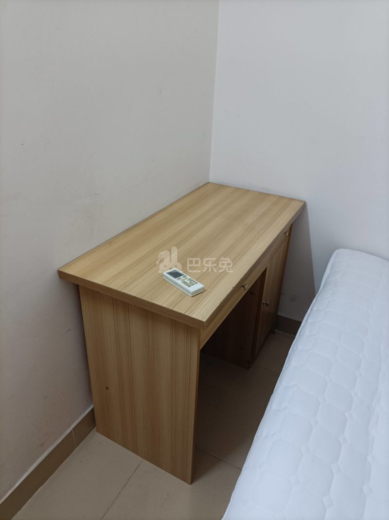 龙洞村龙洞西街华光8巷1号4284821卧室图5