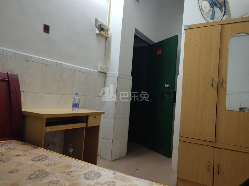 馨园公寓（江夏村庙四巷16号）4300593卧室图3