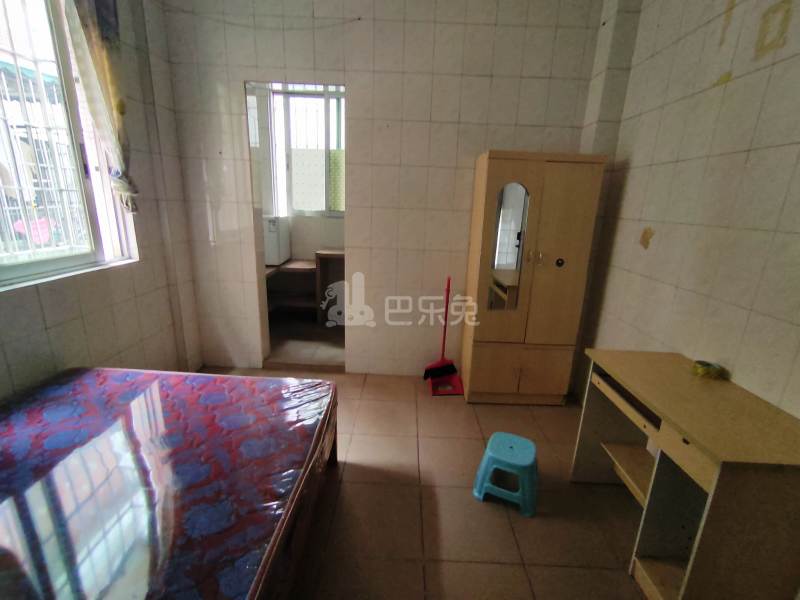 江夏村松猫岭十巷十二号4306567卧室图1