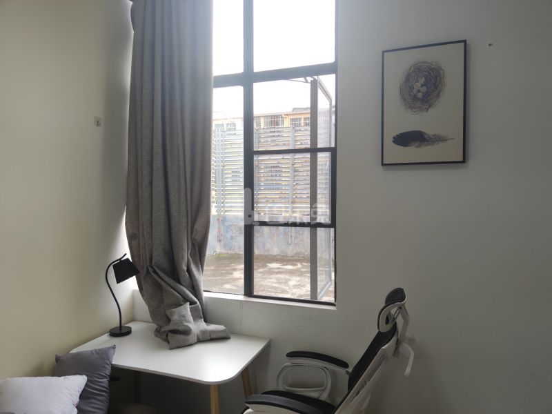 百合白领公寓（礼村洪昌工业路40号）4330078卧室窗户图7