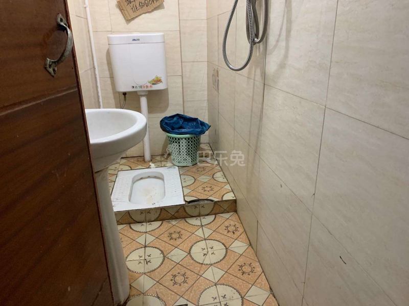 钱塘名都9754615卫生间图5