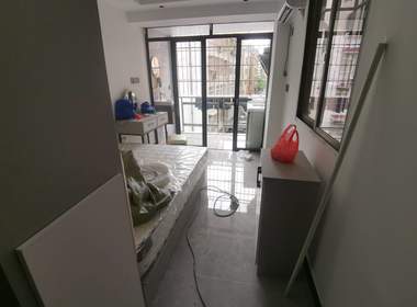 小熊公寓（大山村沙涌坊南大街30号之一） 1室0厅1卫