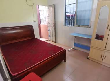 黄村南胜里上八巷12号 