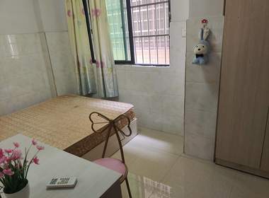 鑫鑫公寓（望岗村濠边街3巷10号） 1室1厅1卫