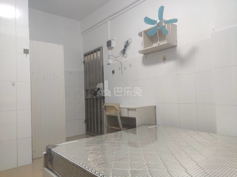 江夏村青龙大街二巷6号4385815卧室图2