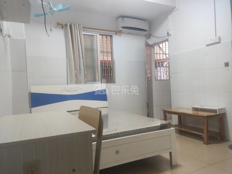 江夏村青龙大街二巷6号4385815卧室图0