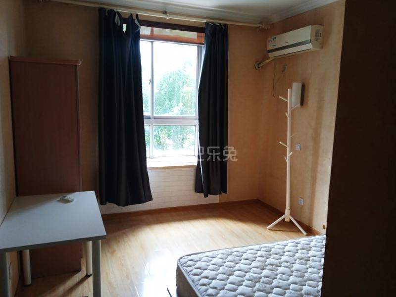 航华新苑4392660卧室图1