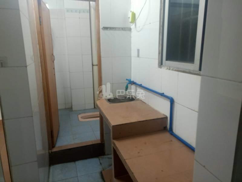 江夏村西头大街25号4412985厨房图3