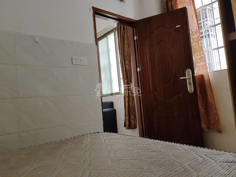 同心公寓（嘉禾望岗塘田街14号）4446951卧室图1