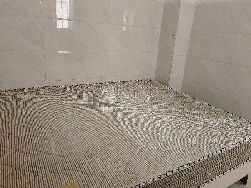 同心公寓（嘉禾望岗塘田街14号）4446951卧室图3