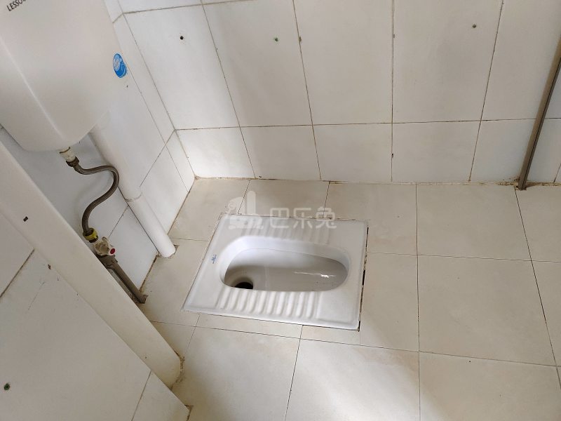 同心公寓（嘉禾望岗塘田街14号）4446951卫生间图4