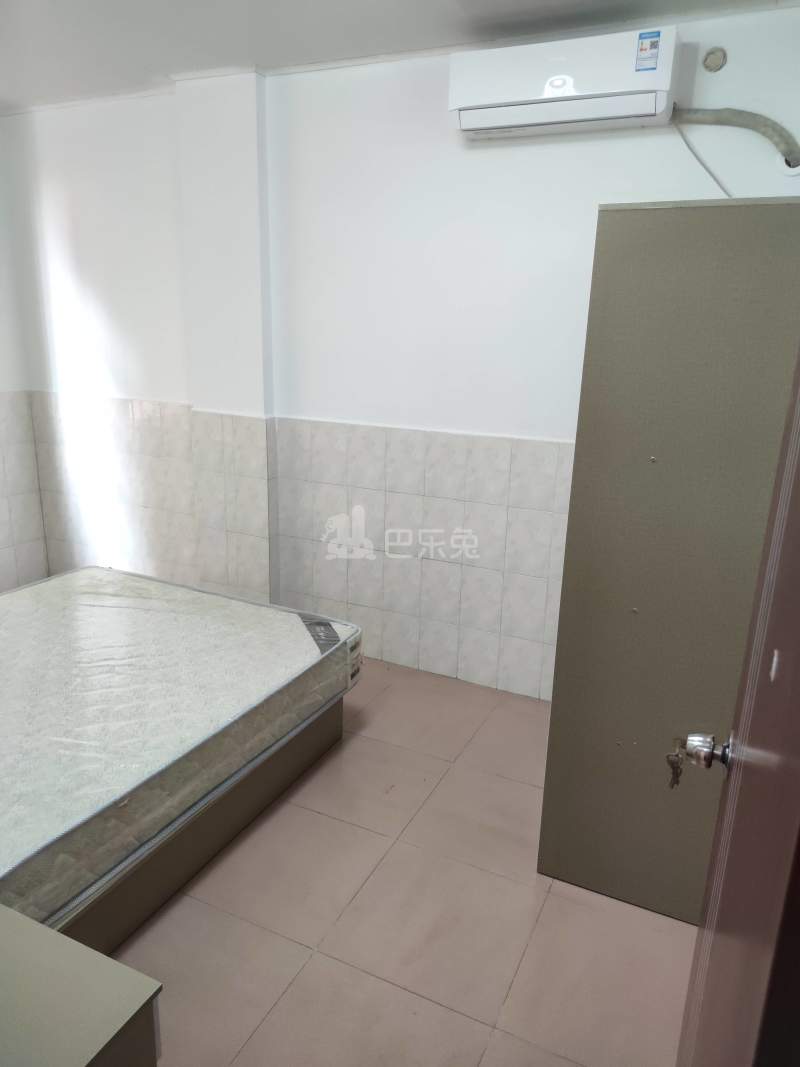 石溪村永宁街东八巷1号4475661卧室图5