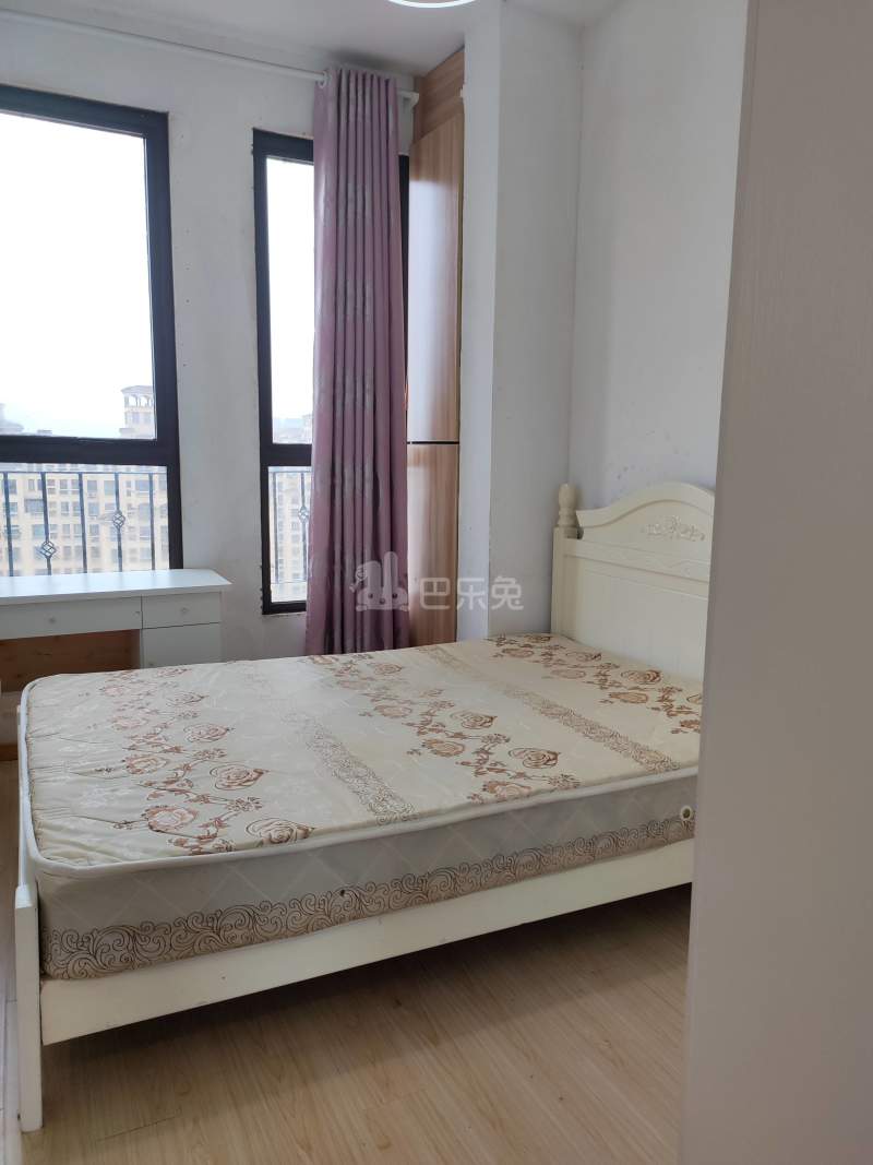 同润山河小城（同润菲诗艾伦）4494199卧室图2