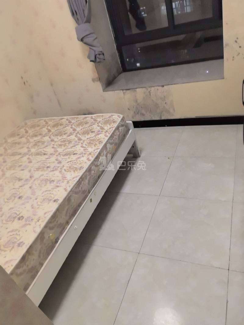 华沁家园4504908卧室图1