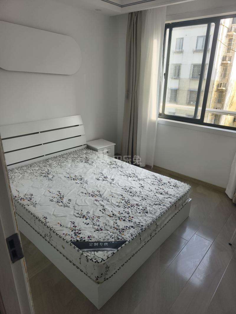 新凯家园一期（西区）4509292卧室图2