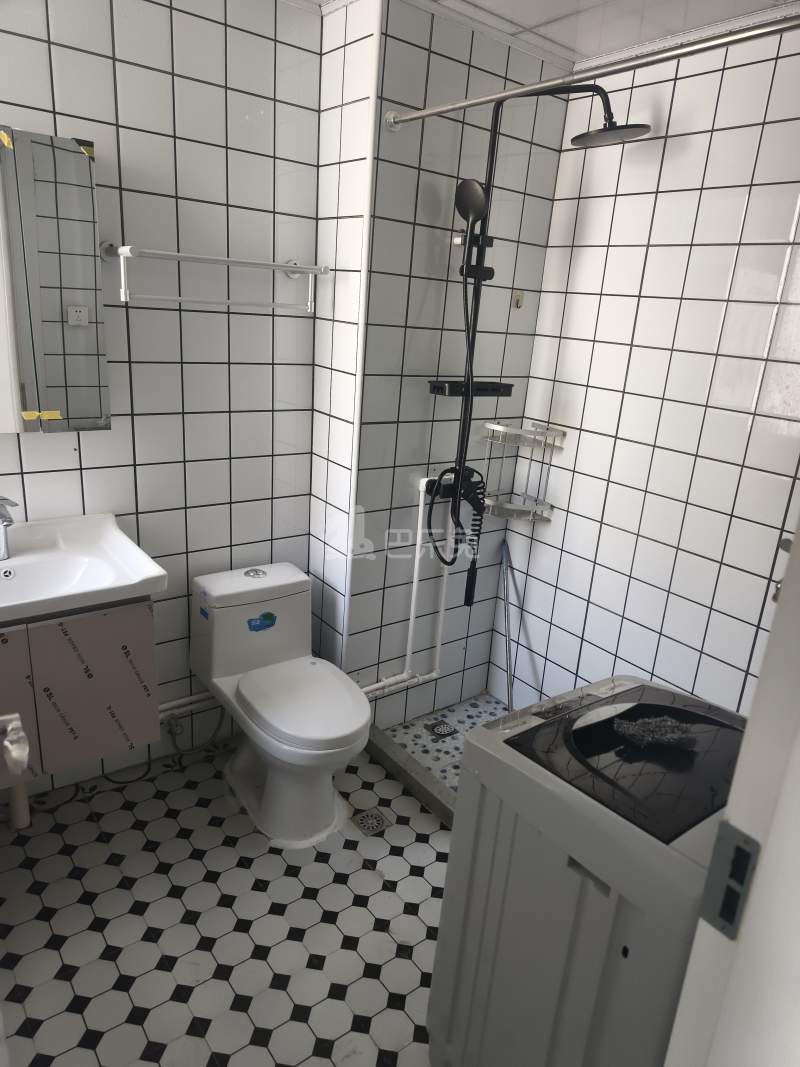 新凯家园一期（西区）4509292卫生间图6