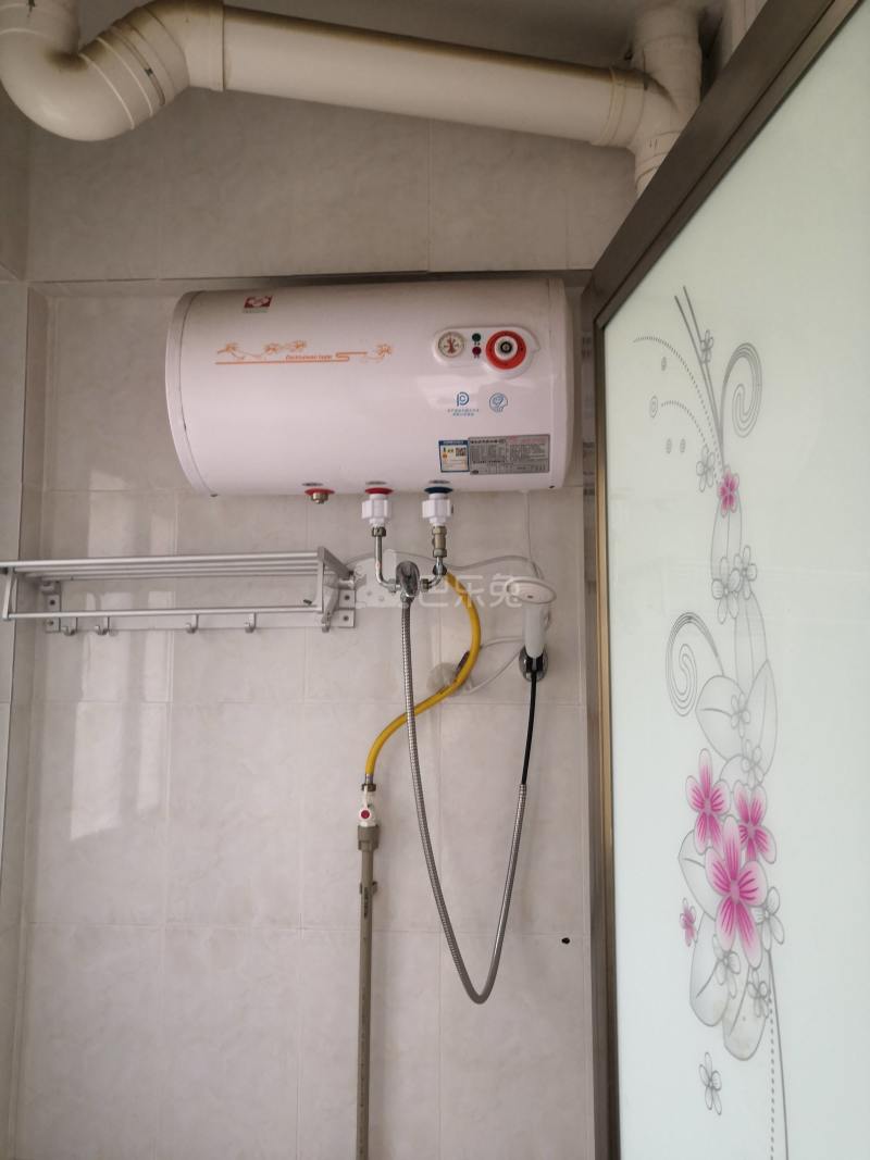 望岗村濠边街13号4512194卫生间图4