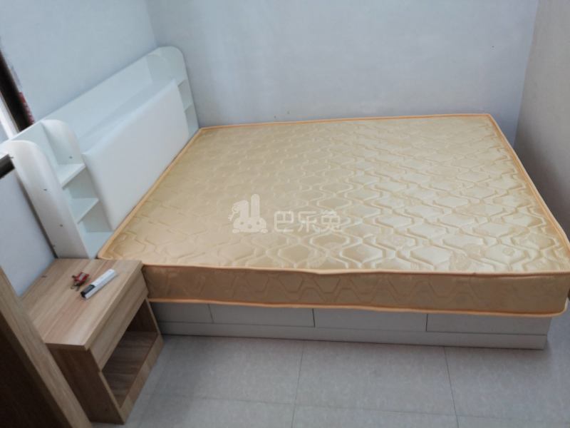 望岗村濠边街13号4512194卧室图0