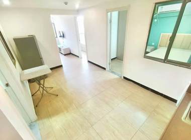 荣居公寓（曹路店） 3室1厅1卫