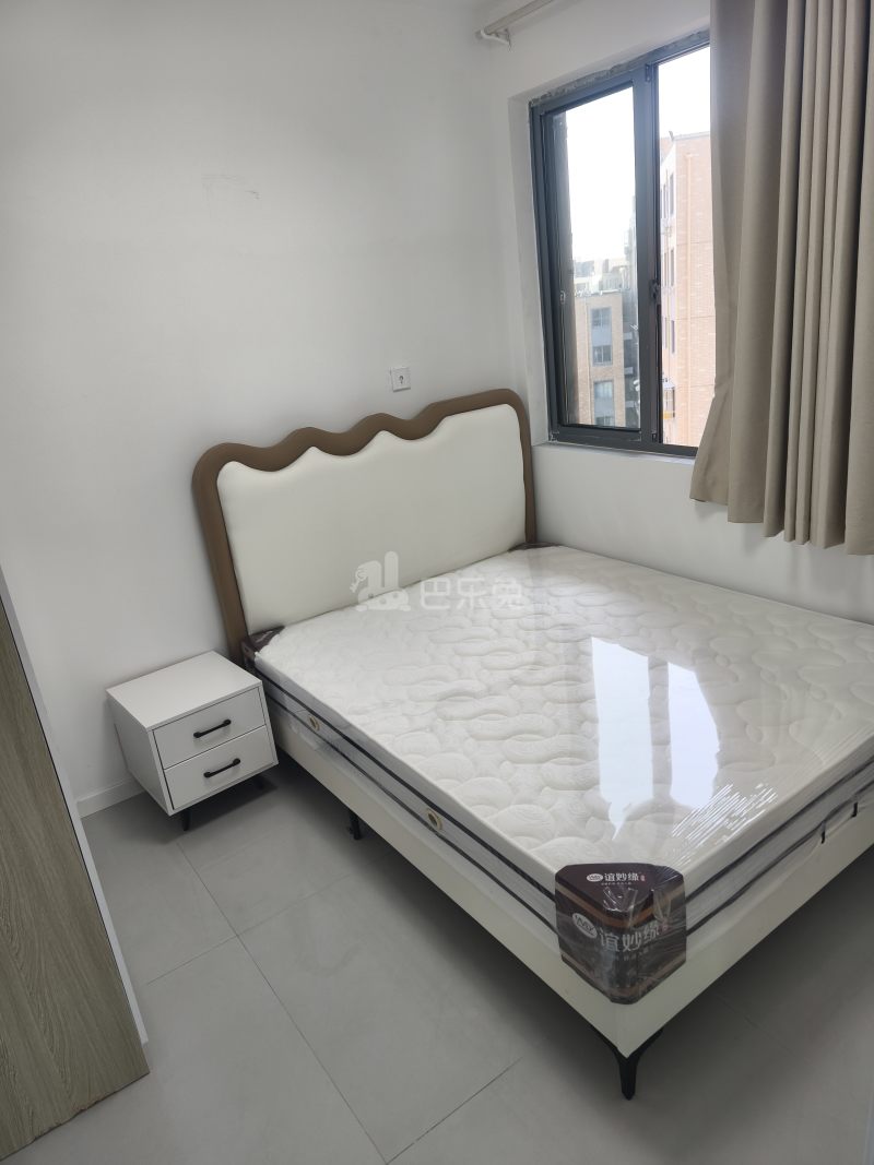 佘北家园茸绣苑4521363卧室图2