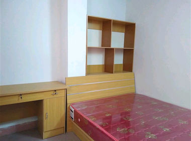 龙洞村龙洞东街一巷7号 