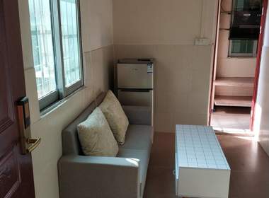 金领公寓（嘉禾望岗百花岭北街一巷1号） 1室1厅1卫