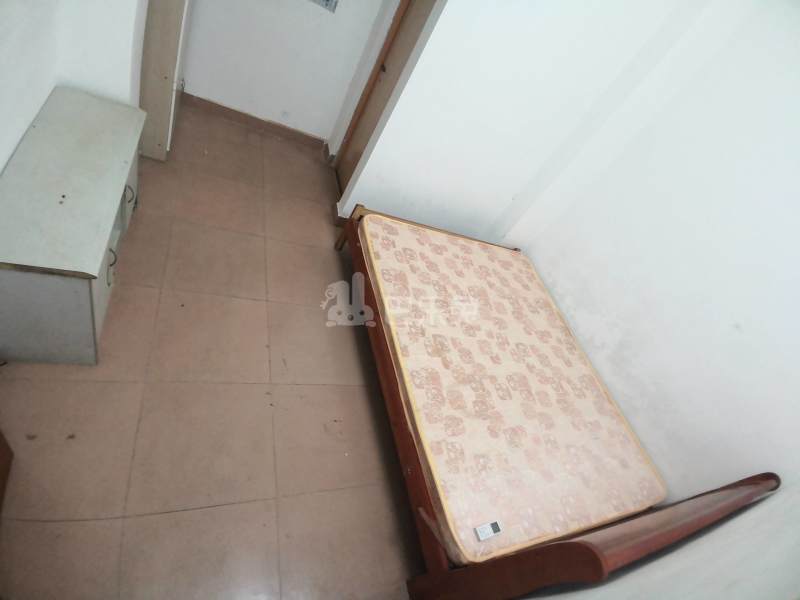 龙洞西街积善巷6号4553151卧室图2