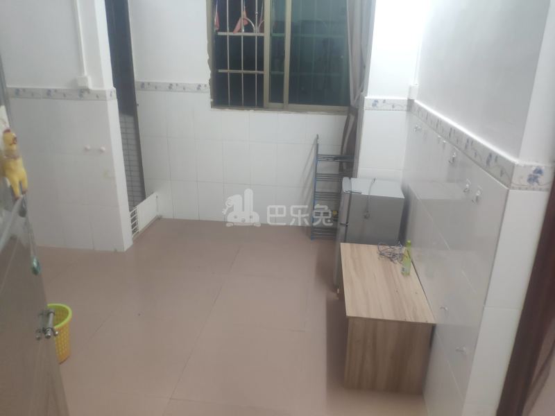 龙洞西街珠雅里一巷7号4553258客厅图5